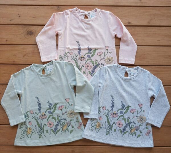 Remera flores